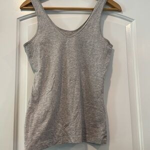 🟡 J & B Gray Sleeveless Women's V-Neck Tank Top Size Large